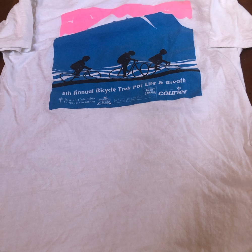 5th Annual Bicycle Trek Graphic Vtg. Tee - White with Blue & Pink Print